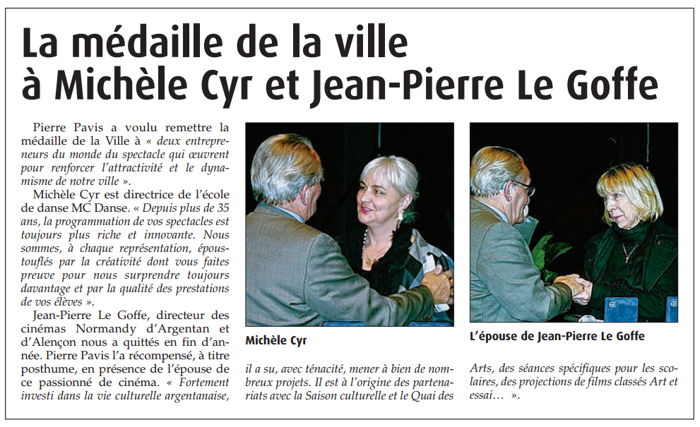 Extrait du Journal de l'Orne du 15 janvier 2015. Remise de la médaille de la ville d'Argentan à Michèle CYR